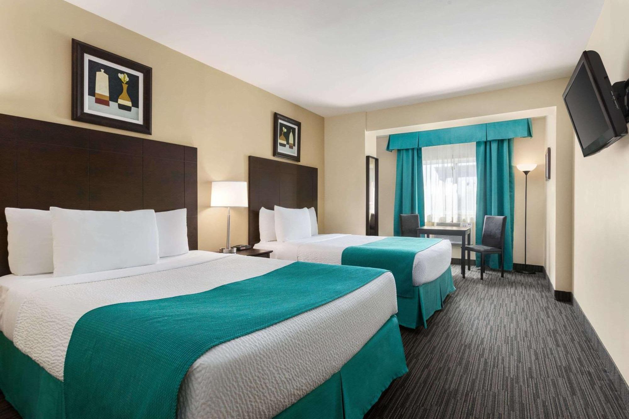 Days Inn By Wyndham Montreal East Luaran gambar